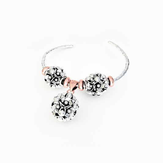 Bracciale Rigido Corolla edizione charm pendant